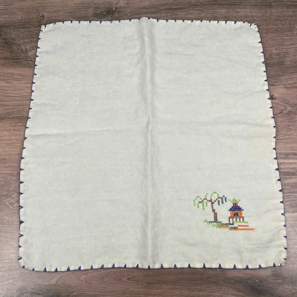 Vintage Linen Cross Stitch Embroidered Pagoda Willow Napkins Cream Set of 3